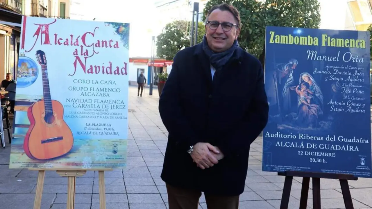 El delegado de Fiestas Mayores del Ayuntamiento de Alcal&aacute; de Guada&iacute;ra, Enrique Pav&oacute;n, ha presentado los espect&aacute;culos flamencos de Navidad.  - AYUNTAMIENTO DE ALCAL&Aacute; DE GUADA&Iacute;RA