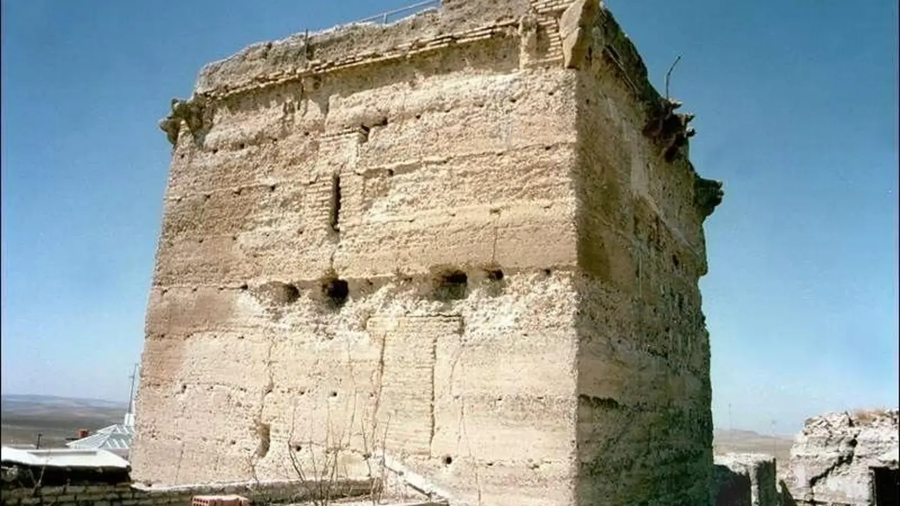 Torre del homenaje del Castillo del Hierro. - IAPH