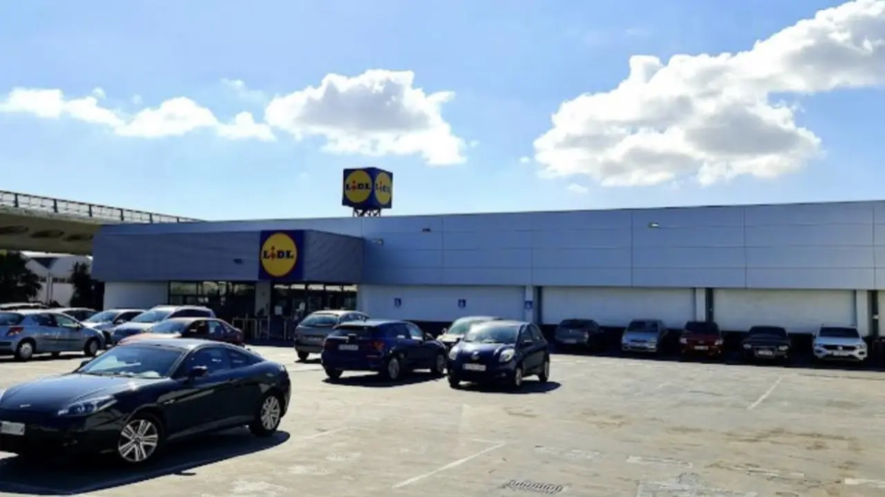 Supermercado en El Puerto de Santa Mar&iacute;a. - Viva.