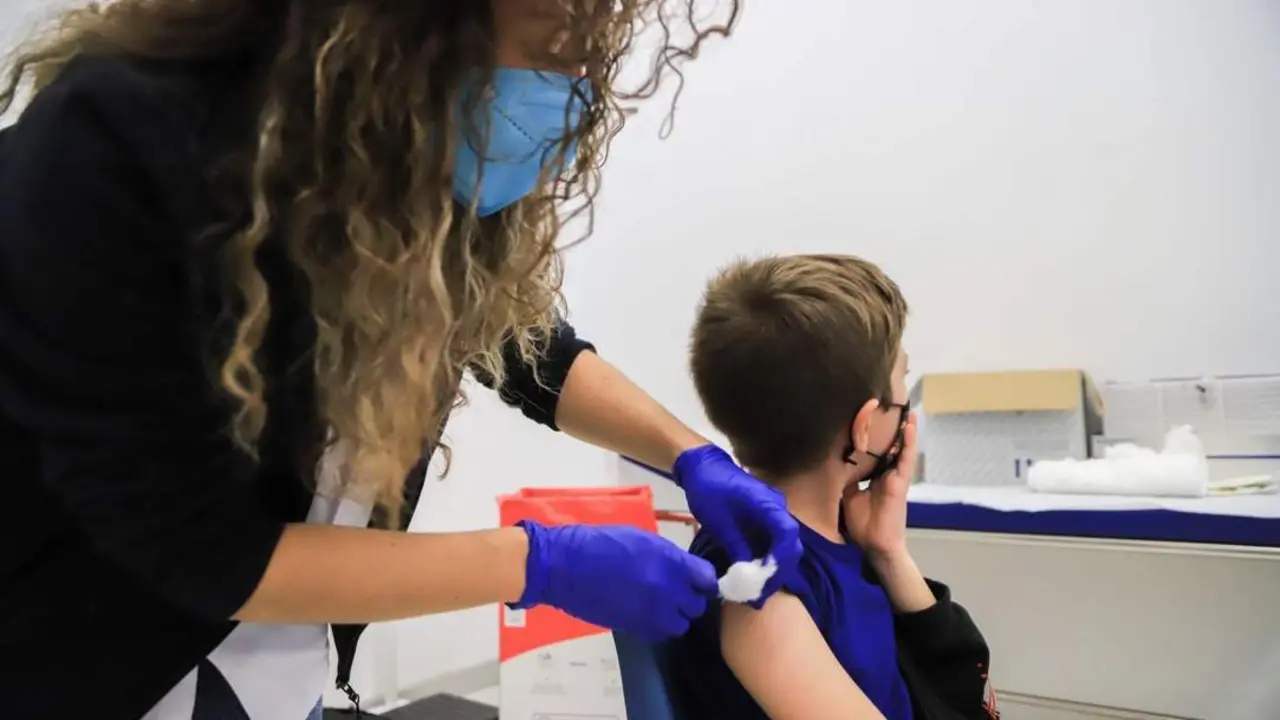 Vacunaci&oacute;n de ni&ntilde;os en La Milagrosa - SAS
