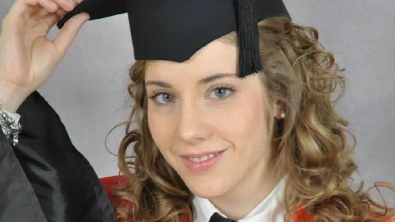 Sandra Mesa, en una foto correspondiente a su graduaci&oacute;n.  - 