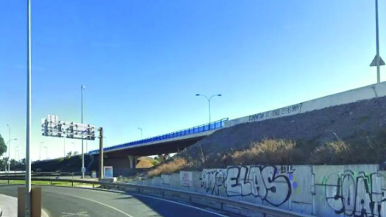 Acceso al pol&iacute;gono donde se produjo la agresi&oacute;n. - VM