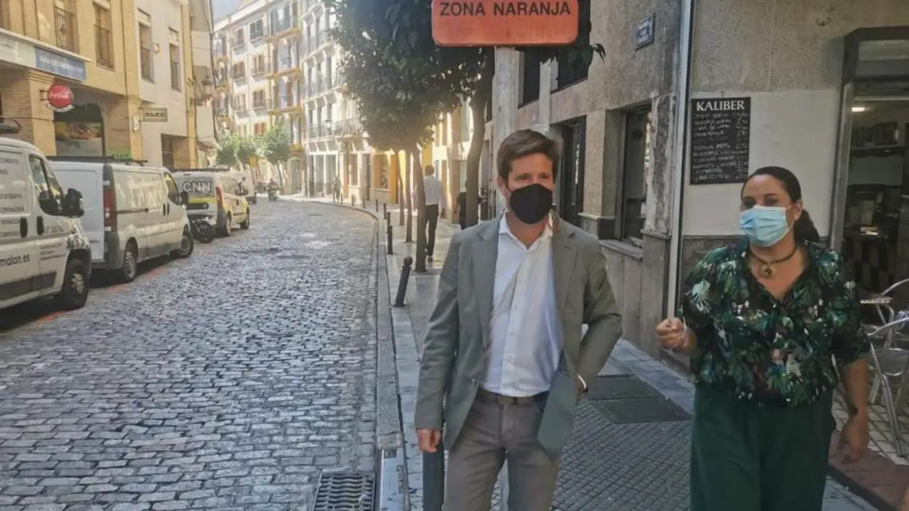 Los ediles de Cs en la calle Palos. - VH