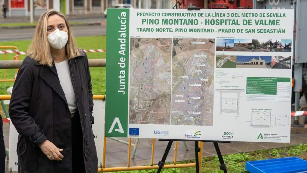 La consejera de Fomento, Infraestructuras y Ordenaci&oacute;n del Territorio, Marifr&aacute;n Carazo, visitando la finalizaci&oacute;n de los trabajos de catas del tramo norte de la l&iacute;nea 3. - EDUARDO BRIONES / EUROPA PRESS