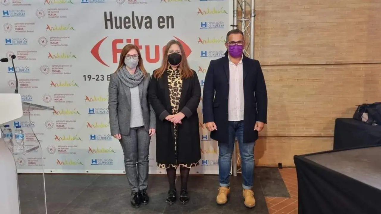 Fitur. - P.U.