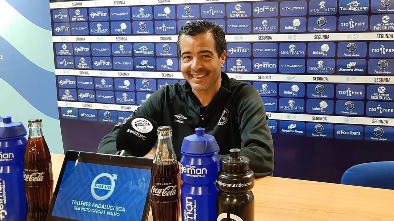 P&eacute;rez Herrera, este viernes en la sala de prensa de Chap&iacute;n. - Viva Jerez