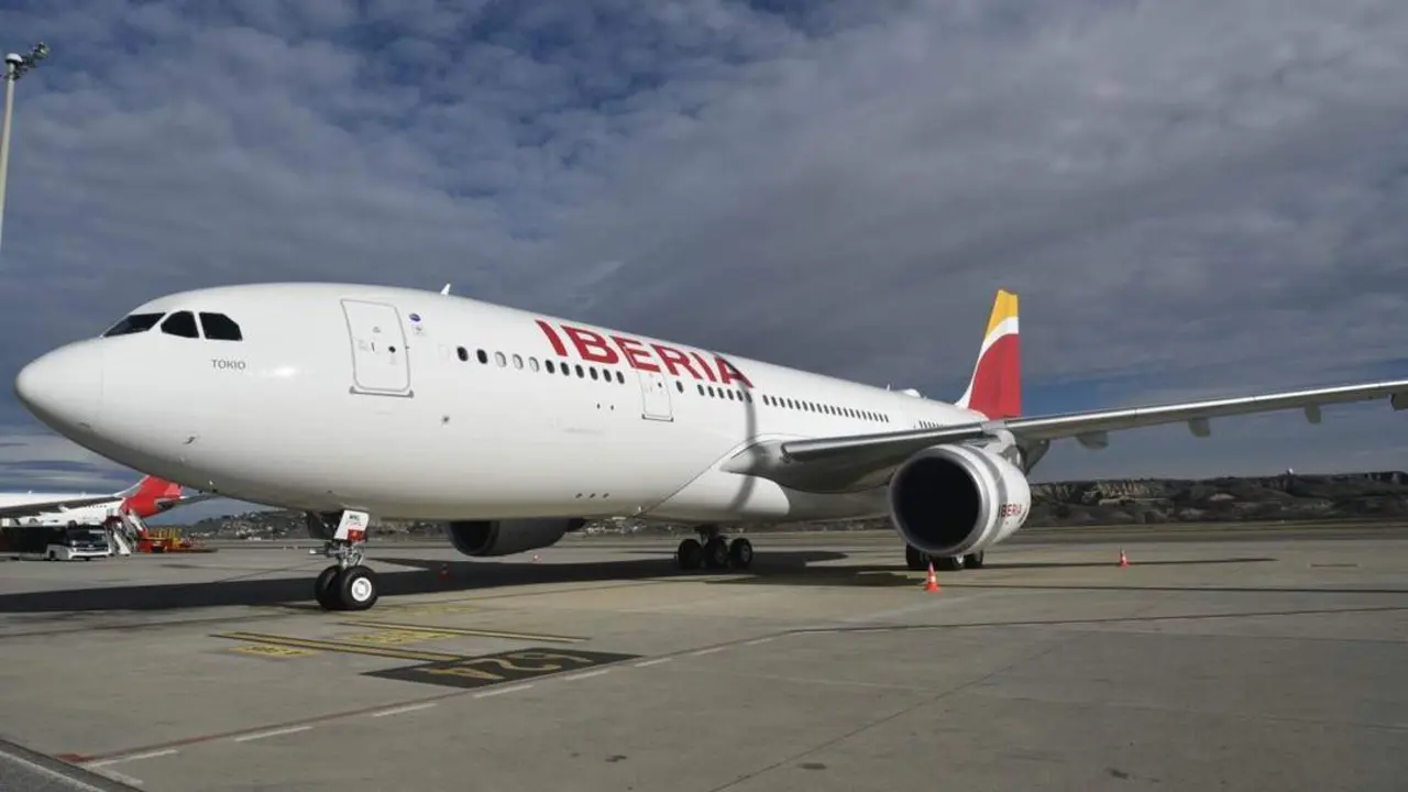 Avi&oacute;n de Iberia. - IBERIA