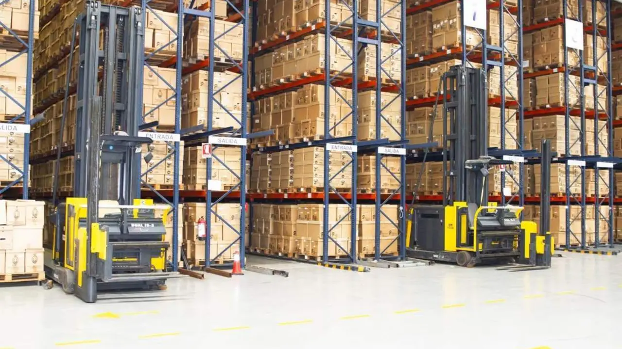 Instalaciones de la empresa p&uacute;blica Servicios Documentales de Andaluc&iacute;a (SDA) perteneciente a la Zona Franca de C&aacute;diz - ZF