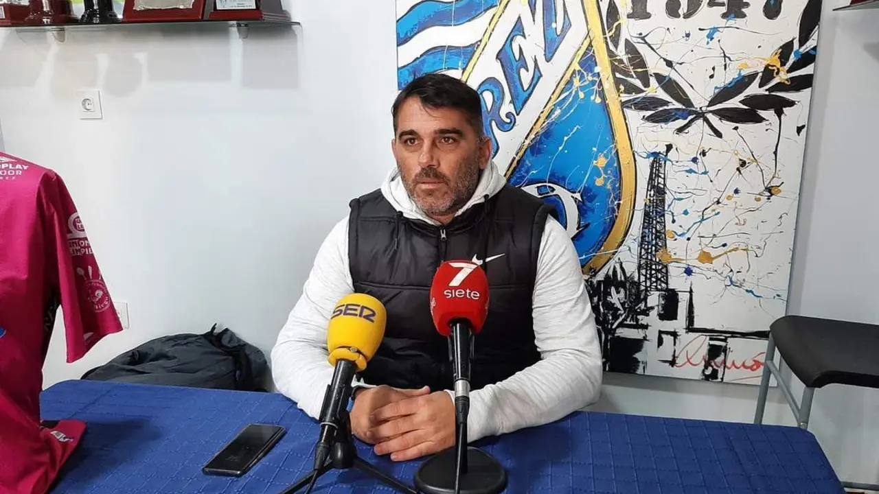Emilio Fajardo, en rueda de prensa este martes. - Viva Jerez