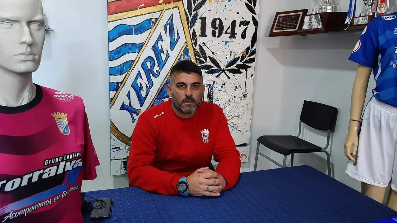 Emilio Fajardo, este viernes en rueda de prensa. - Viva Jerez