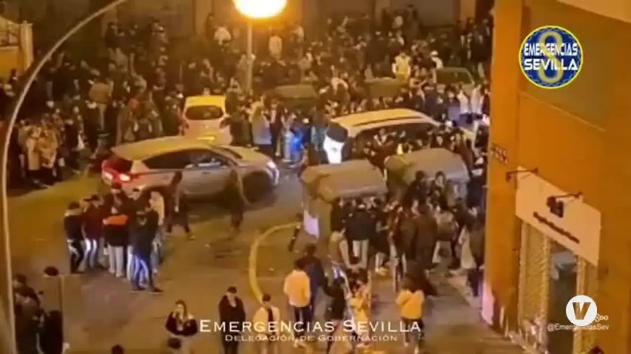 El alcalde anuncia un refuerzo de efectivos policiales tras la macrobotellona de Sevilla