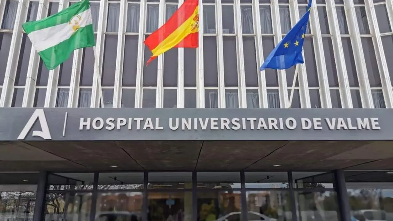 Fachada principal del Hospital de Valme, en Sevilla.  - JUNTA DE ANDALUC&Iacute;A