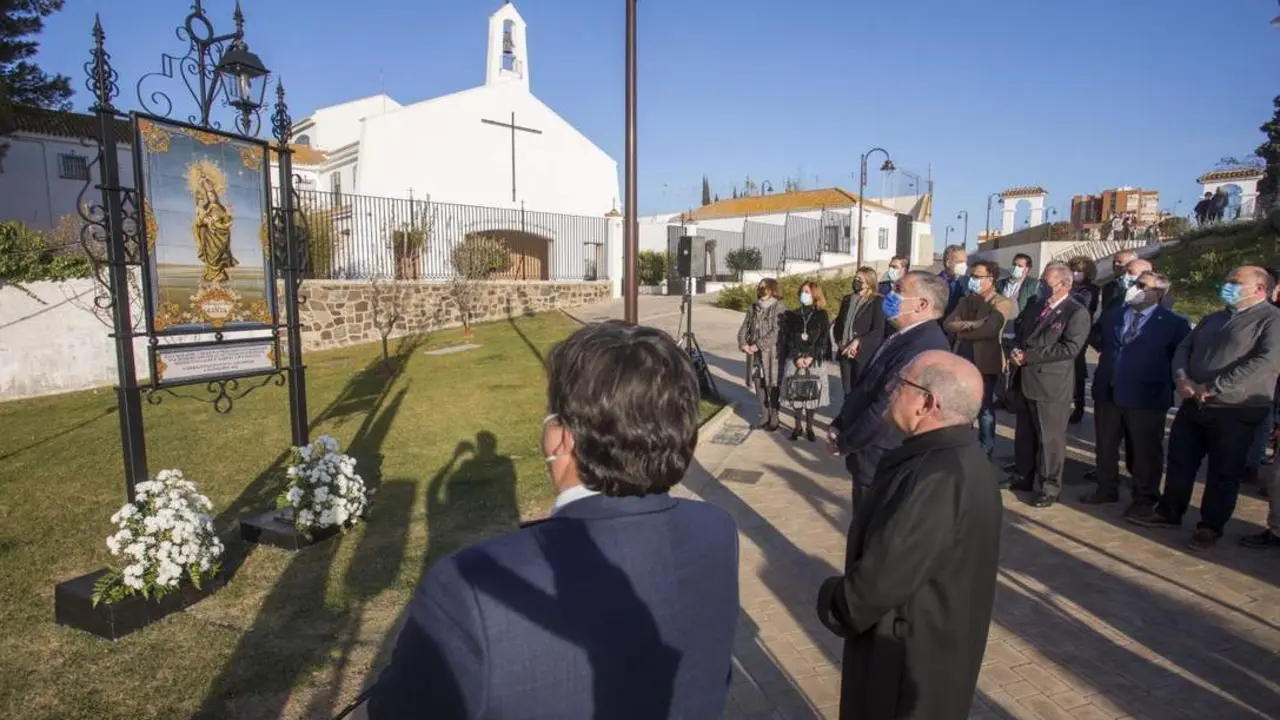Inauguraci&oacute;n del azuelo de la Virgen de la Cinta. - VH