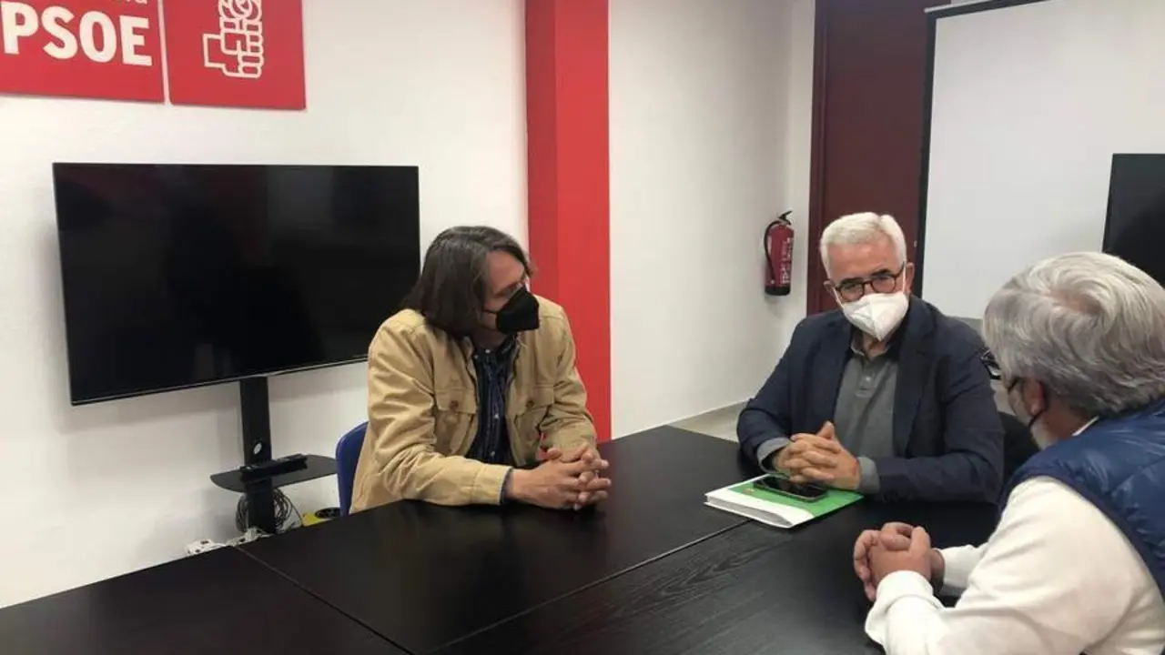 Jim&eacute;nez Barrios durante la reuni&oacute;n con el CAZG. - Viva Jerez
