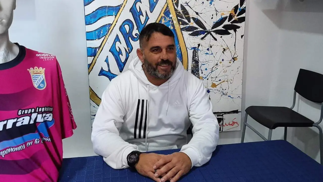 Emilio Fajardo, este martes en rueda de prensa. - Viva Jerez