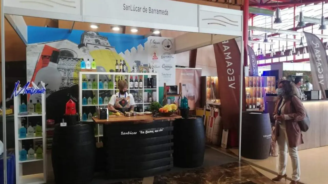 Stand de Sanl&uacute;car en Ginebralia. - Informaci&oacute;n.