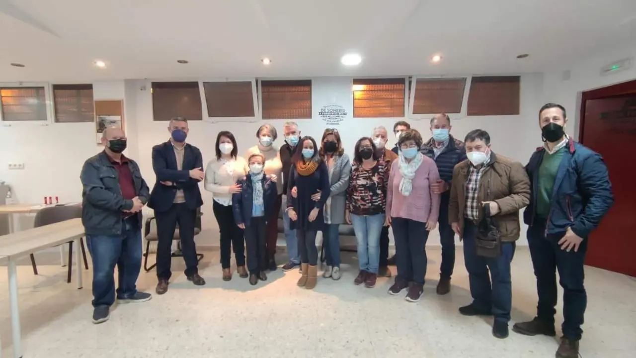 Imagen de la visita de Alcalde de Rota a la asociacion - 