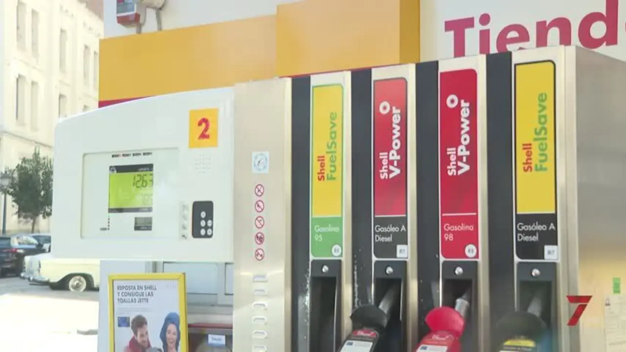 El precio de los carburantes alcanza m&aacute;ximos hist&oacute;ricos