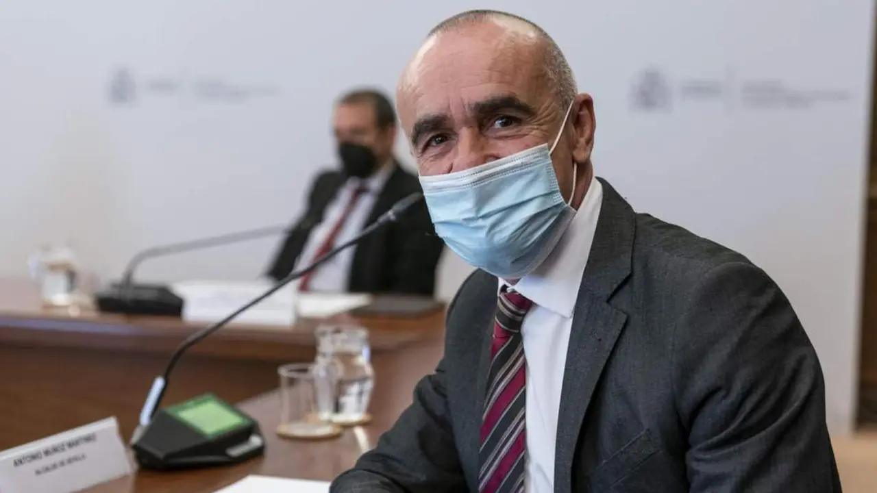 El alcalde de Sevilla, Antonio Mu&ntilde;oz. - A. P&Eacute;REZ MECA / EUROPA PRESS