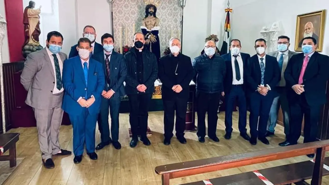 Monse&ntilde;or Rico Pav&eacute;s, en su visita a la sede de la Humildad de Barbadillo.  - Andaluc&iacute;a Informaci&oacute;n