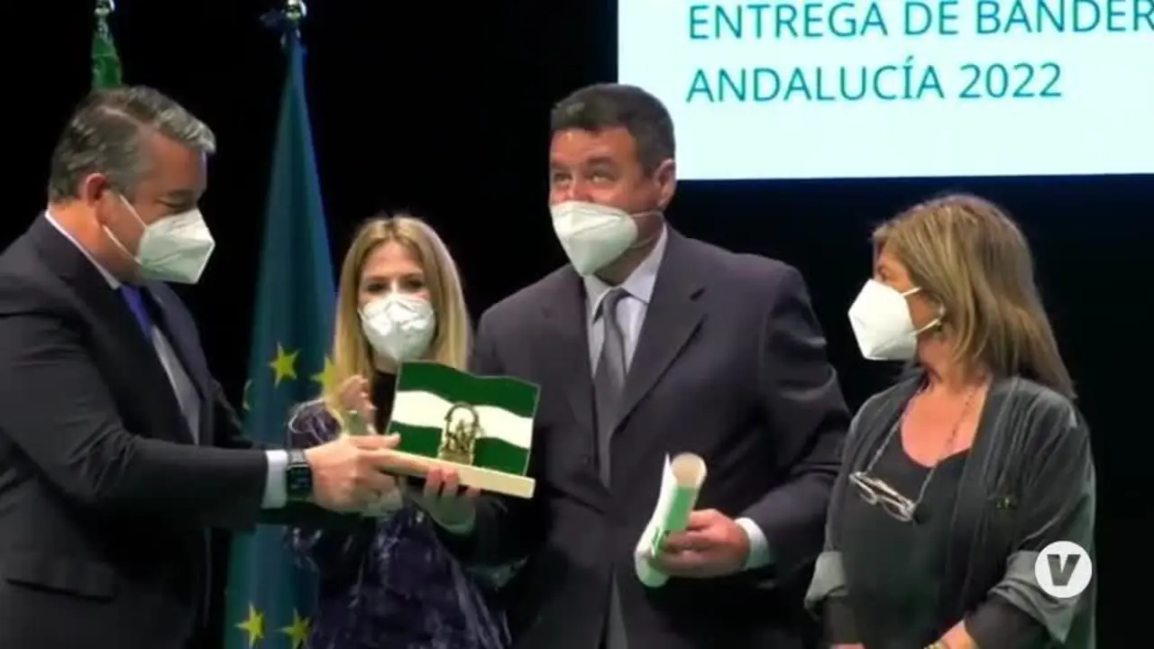 Doctor Rodr&iacute;guez Conejo, Salvamento y la almadraba, premios Bandera de Andaluc&iacute;a