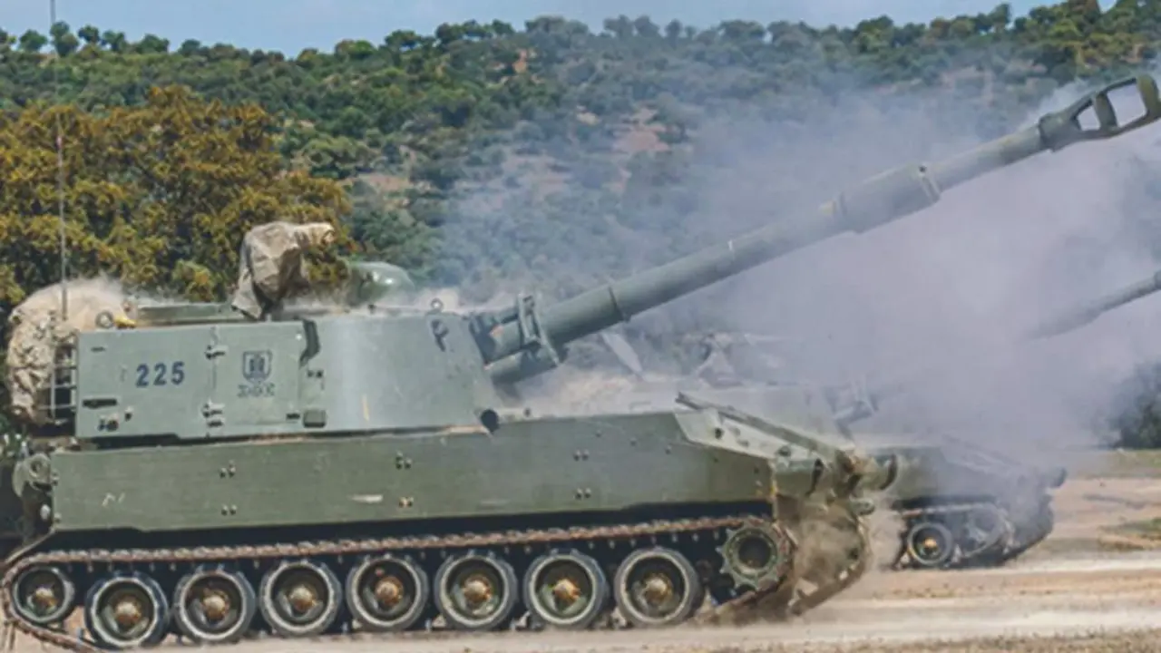 Veh&iacute;culos de artiller&iacute;a autopropulsada del Ej&eacute;rcito de Tierra.  - Ministerio de Defensa