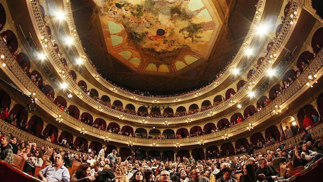 El interior del Falla. | A. Geneiro