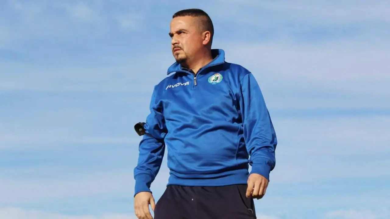 Hugo Virl&aacute;n, uno de los entrenadores de la Divina Pastora - Ra&uacute;l J. Bustillos