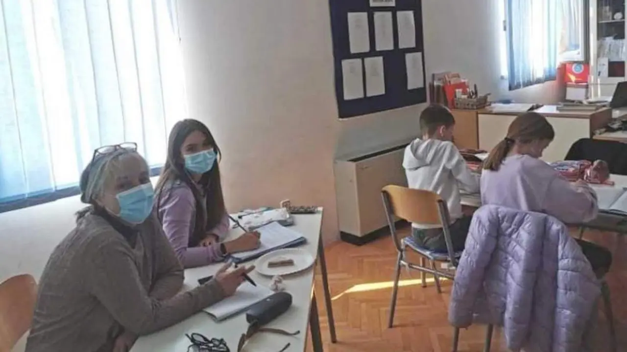 Las dos profesoras del centro educativo de La Algaida en Croacia - CMCR