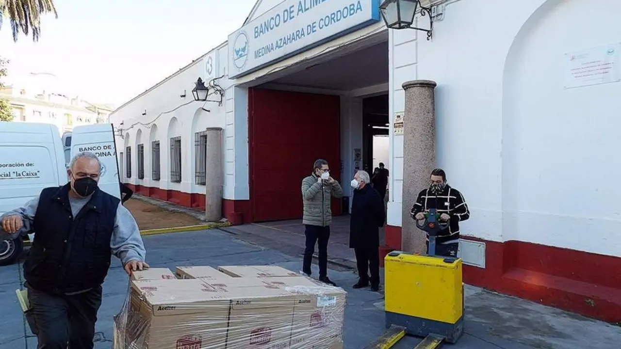 Recogida y reparto de Alimentos. - ANCO DE ALIMENTOS MEDINA AZAHARA