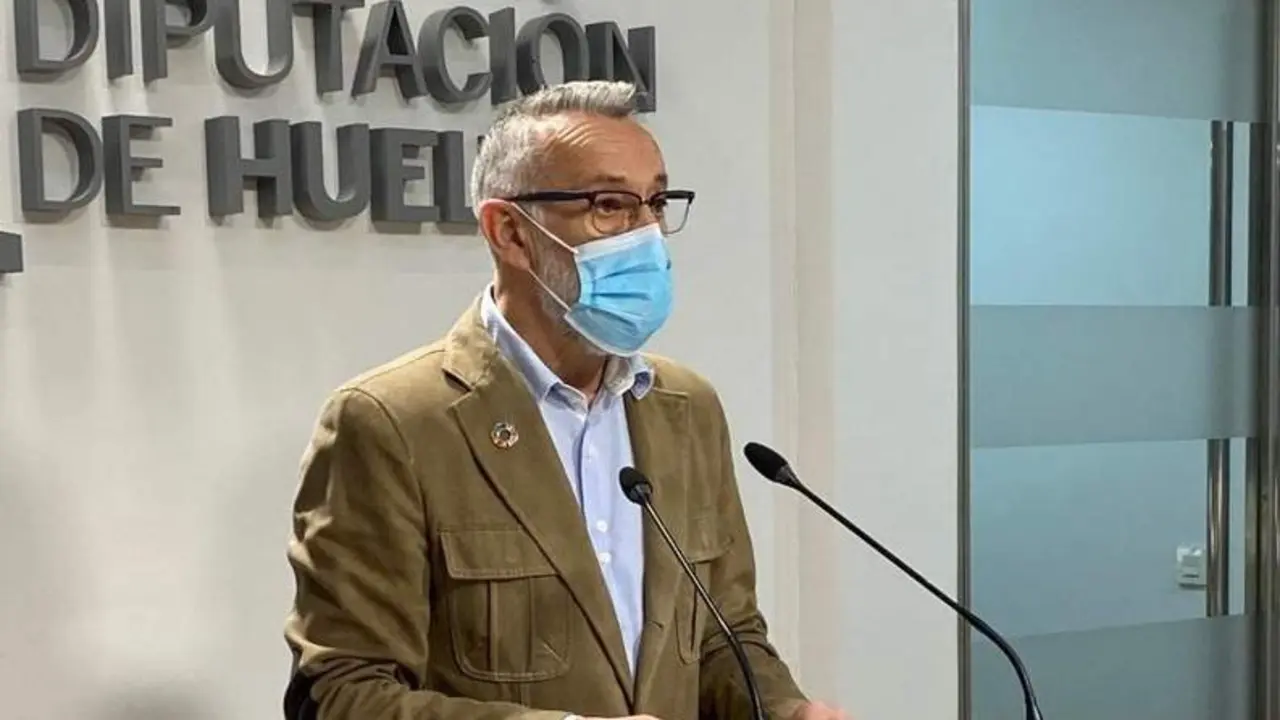El vicepresidente de la Diputaci&oacute;n de Huelva, Juan Antonio Garc&iacute;a, ha presentado este mi&eacute;rcoles la III Muestra Sabores de Cuaresma. - VH