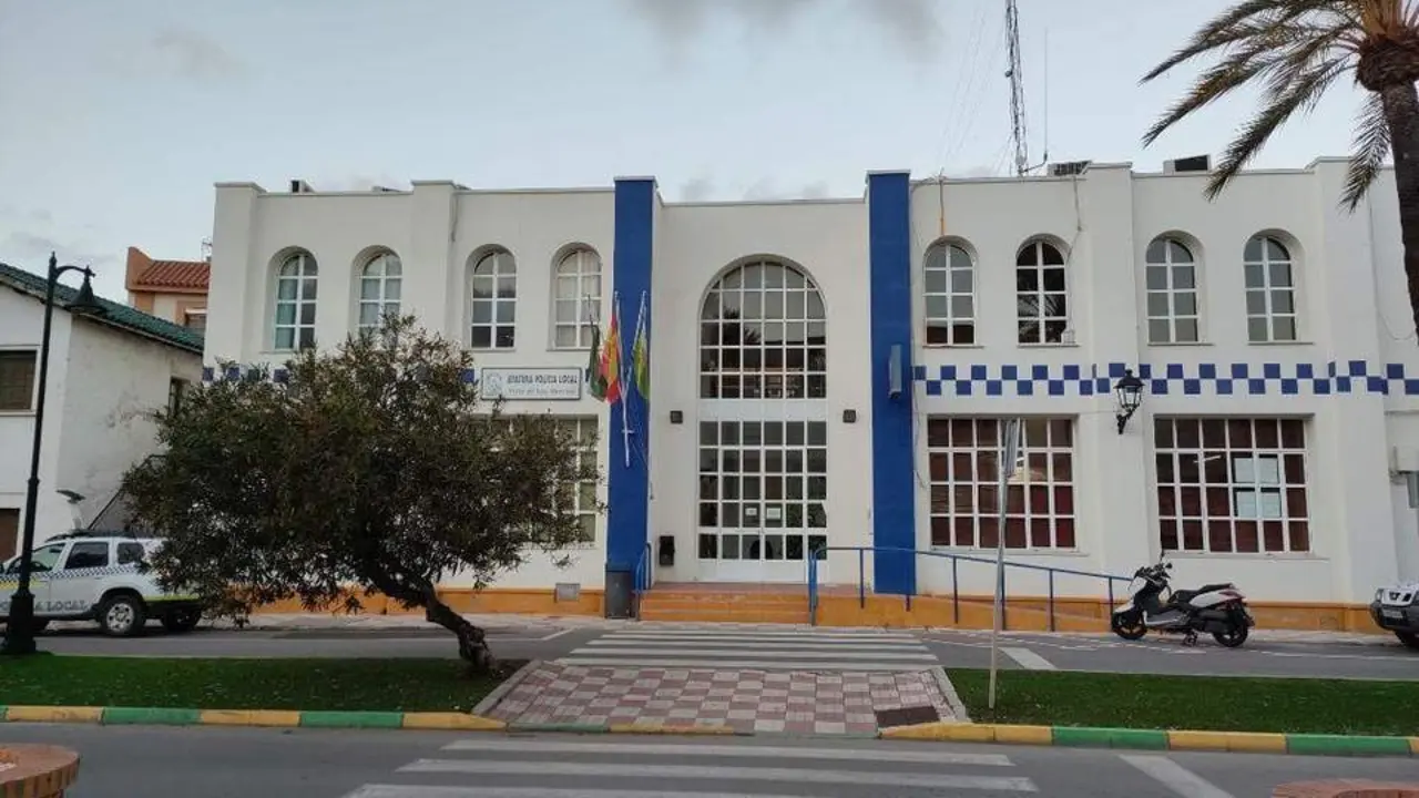Jefatura de la Polic&iacute;a Local de Los Barrios. - AI