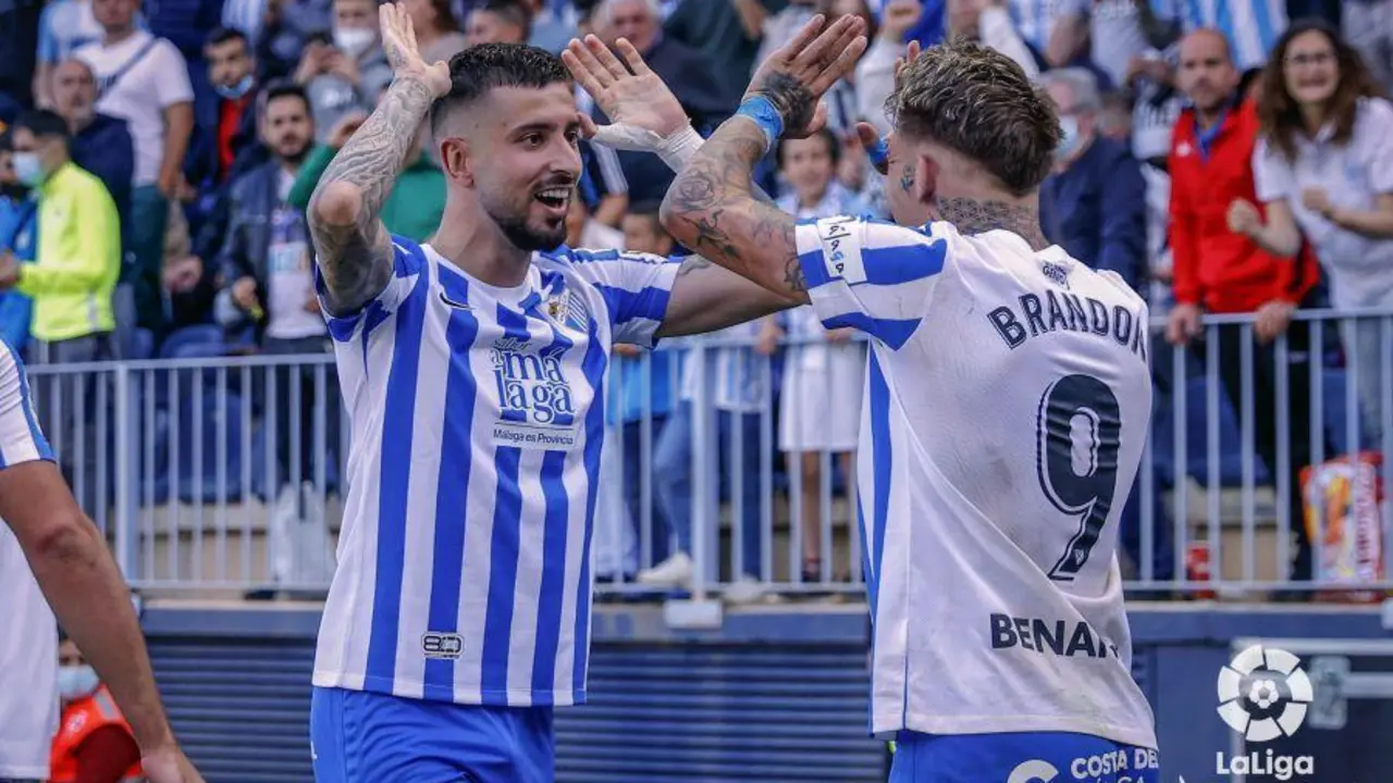 La euforia de los goleadores del d&iacute;a, que luego Weissman enfri&oacute; con su doblete. - LaLiga