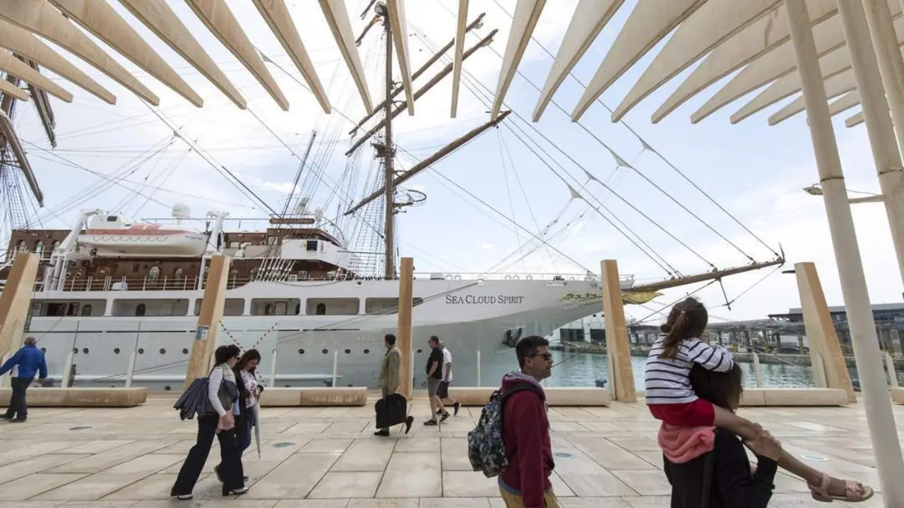 Los cruceros tambi&eacute;n han aportado. - EFE/Daniel P&eacute;rez