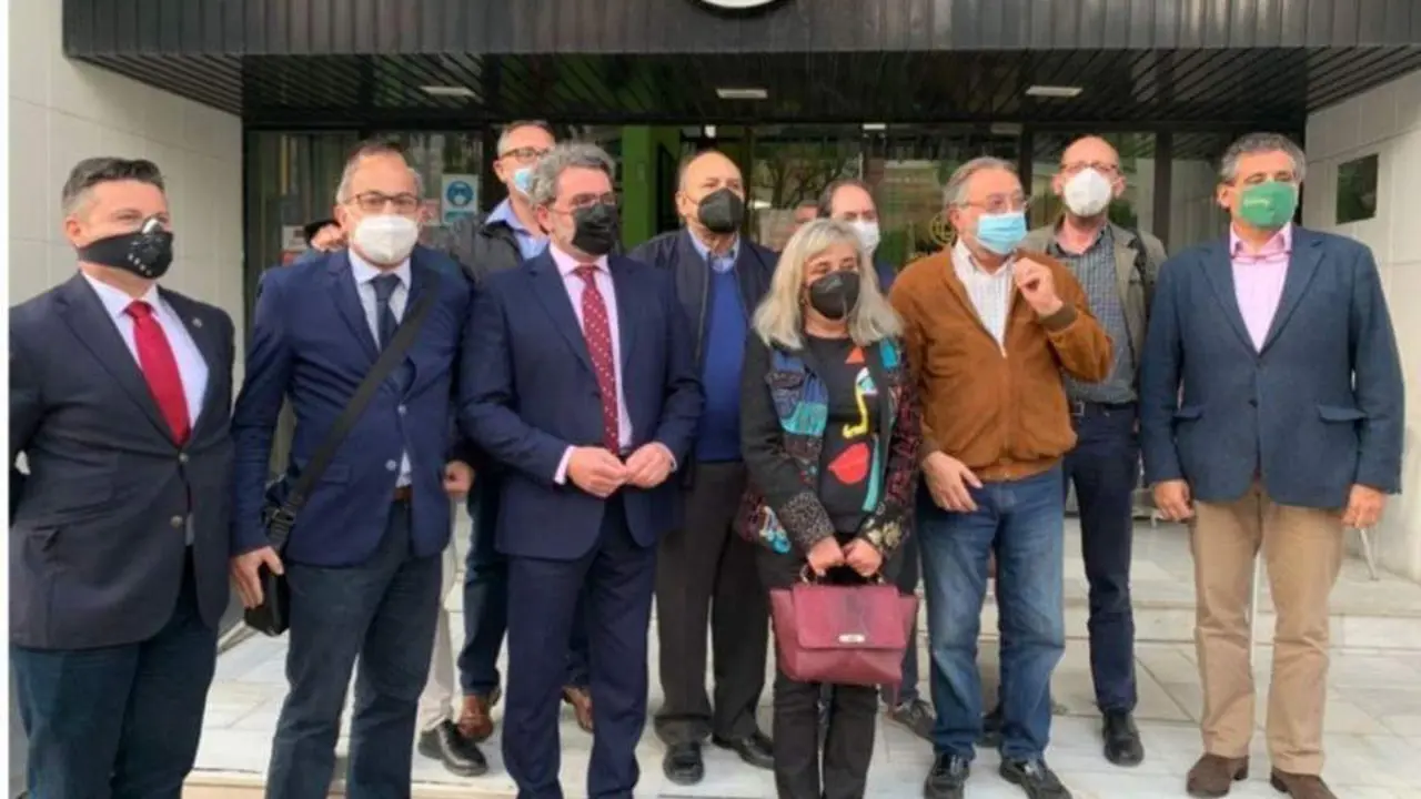 Reuni&oacute;n del Grupo Transfronterizo. - A. I.