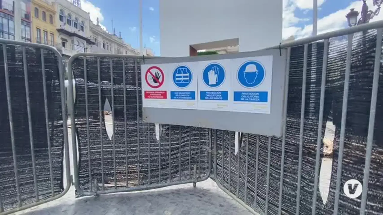 El Ayuntamiento de Sevilla da cuenta de los precios de las sillas del Corpus