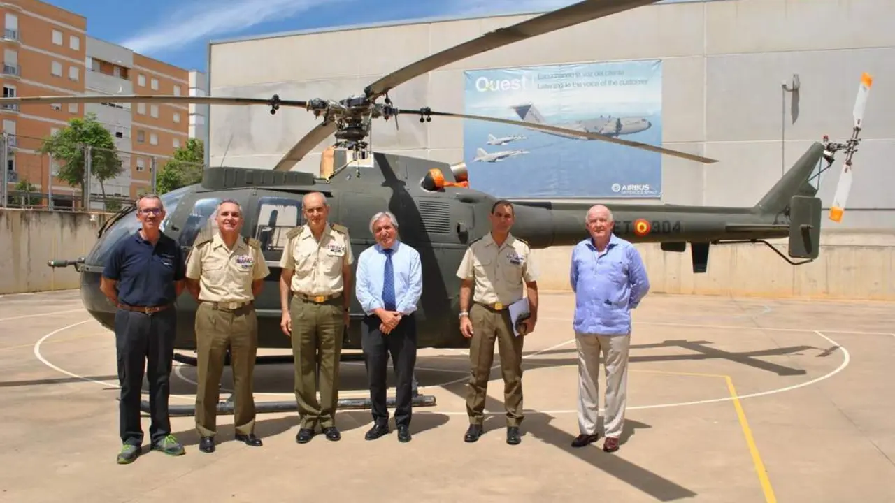 El helic&oacute;ptero donado. - ET