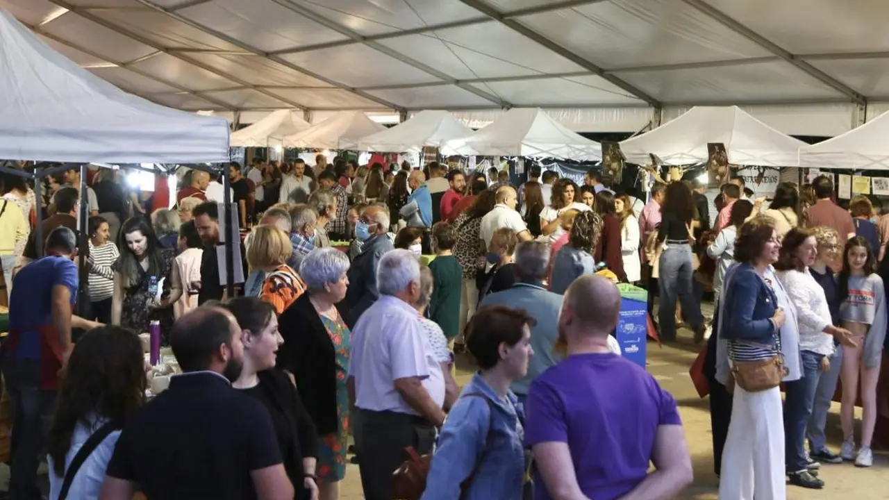 X Muestra de Quesos, celebrada el pasado fin de semana en el Paseo de los &Aacute;lamos.  - 