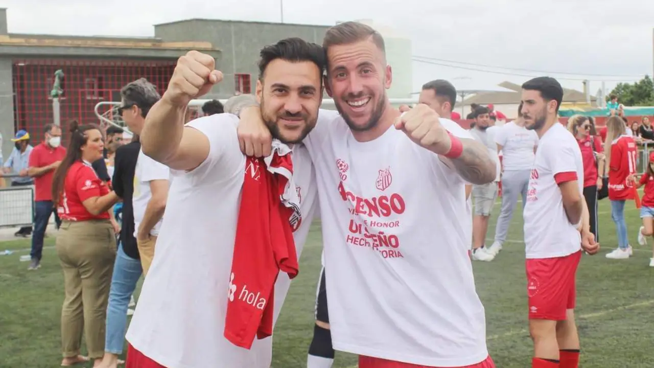 Tamayo y Rober, los dos &uacute;ltimos goleadores que tuvo la UD Algaida en la temporada que finaliz&oacute; hace pocos d&iacute;as - Ra&uacute;l J. Bustillos