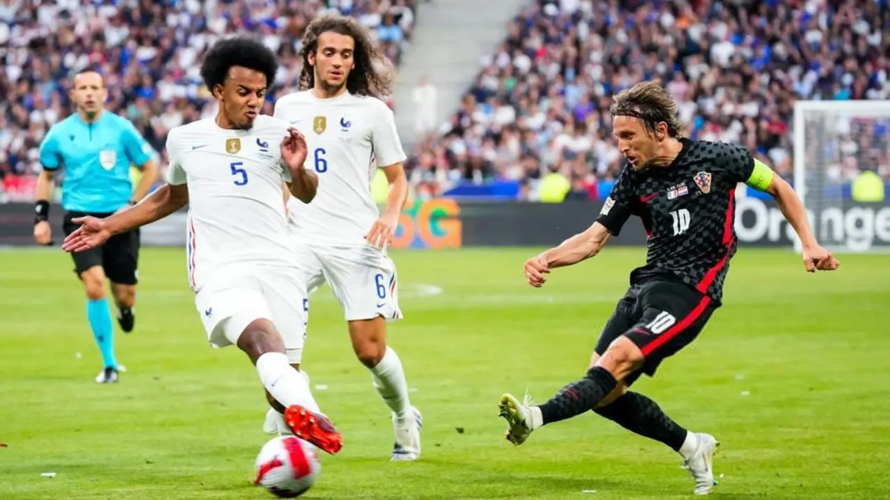Jules Kound&eacute; durante un partido con Francia. - sfc