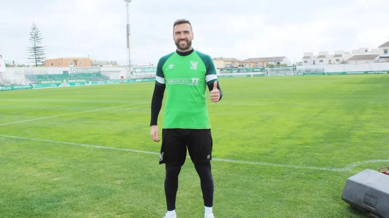 Isma Falc&oacute;n, del Atl&eacute;tico Sanluque&ntilde;o al San Fernando - Ra&uacute;l J. Bustillos