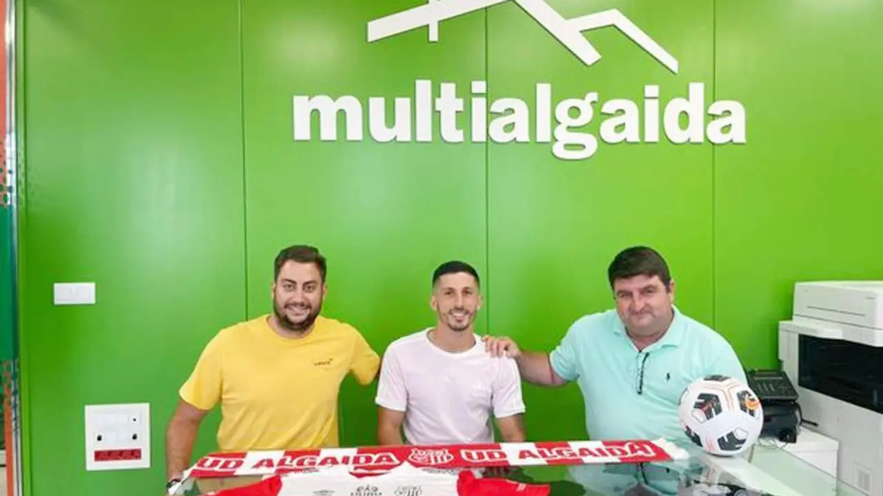 El acto de presentaci&oacute;n tuvo lugar en Seguros Montealgaida - UDA