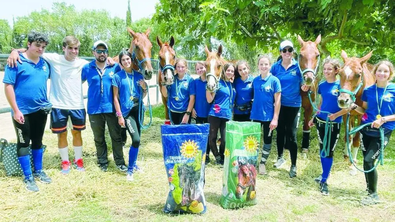 Al Mesquid Stables brill&oacute; con luz propia en Jerez - AMS