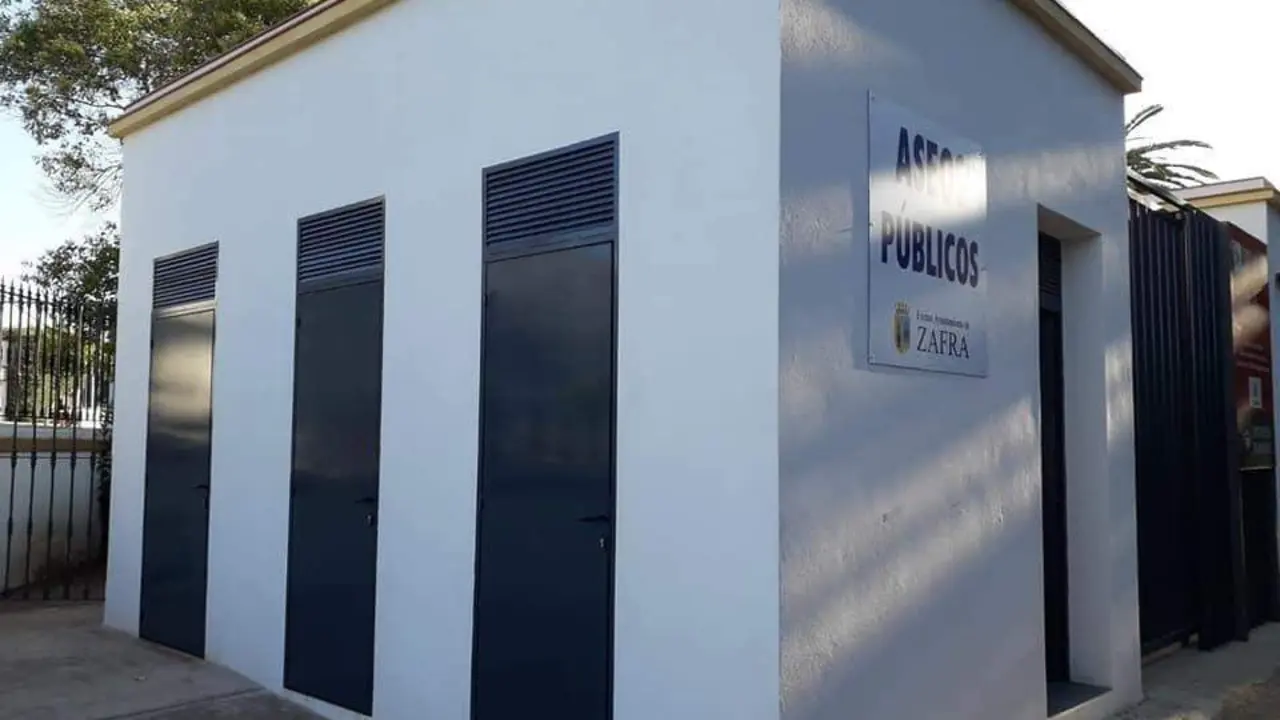 Aseos p&uacute;blicos en una imagen de archivo  - AYUNTAMIENTO DE ZAFRA