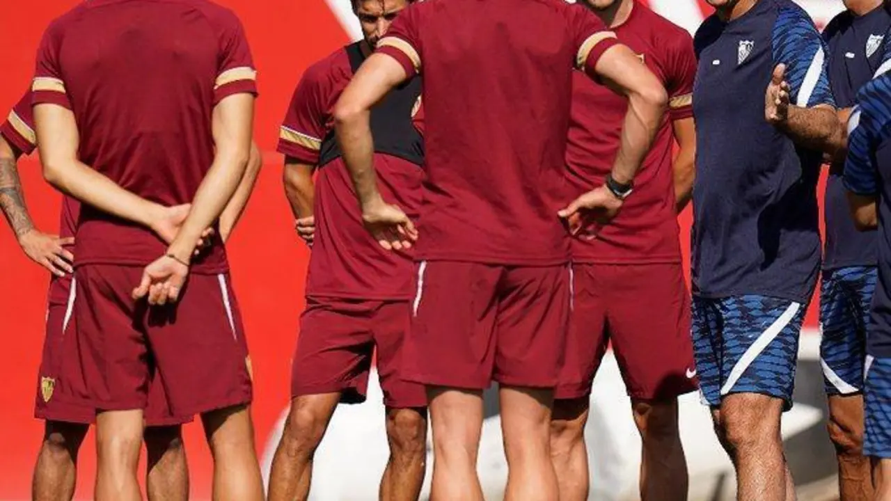 El Sevilla FC en un entreno. - SFC