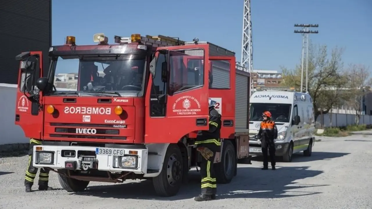 Un cami&oacute;n de bomberos. - EP