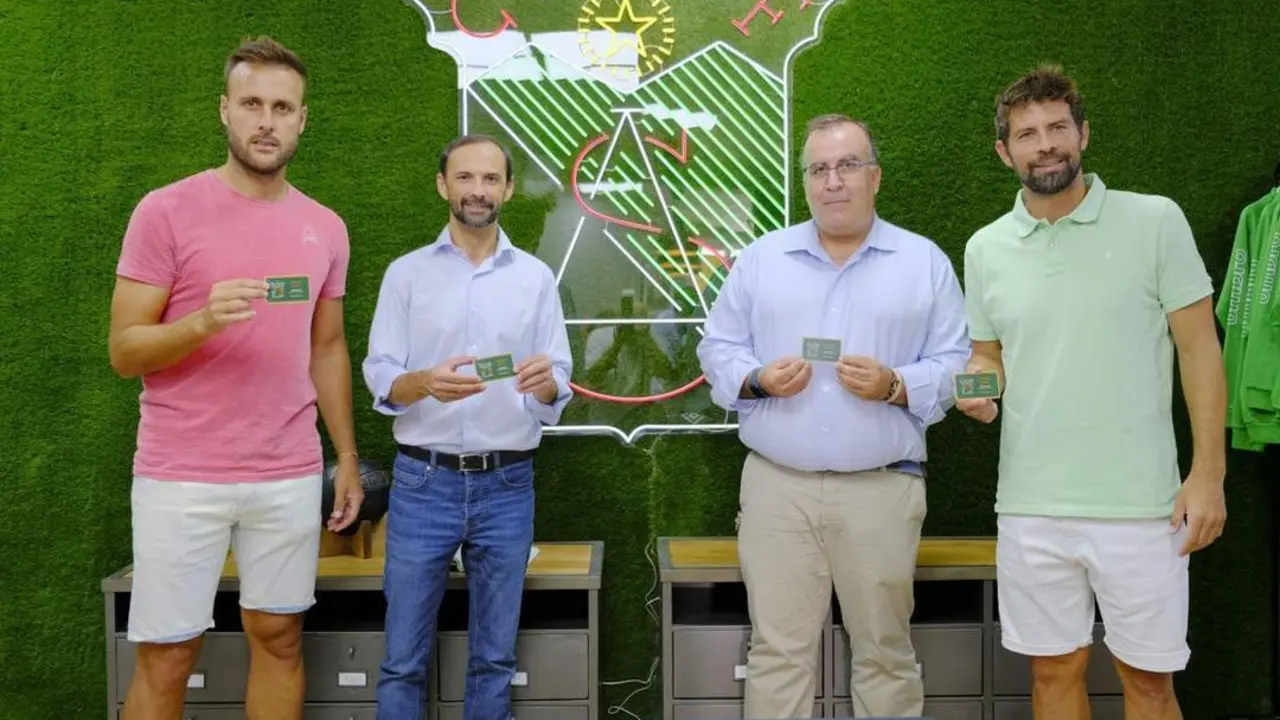 Juan Cala, V&iacute;ctor mora, David Salazar y Coke And&uacute;jar en El Palmar - A. I.