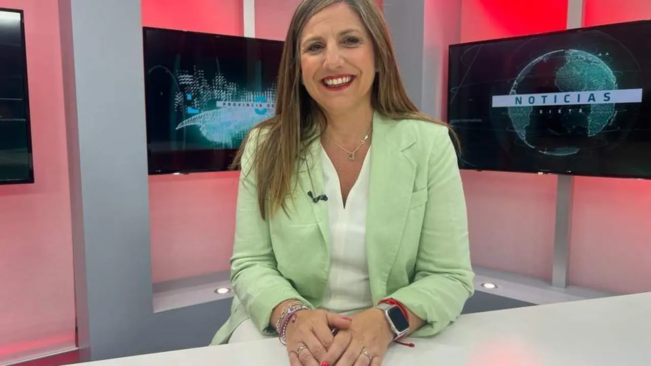 Irene Garc&iacute;a, n&uacute;mero 1 del PSOE por la provincia - 7 TV