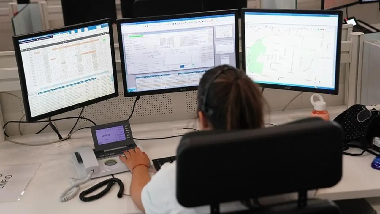 Una gestora del servicio de Emergencias 112. - VH