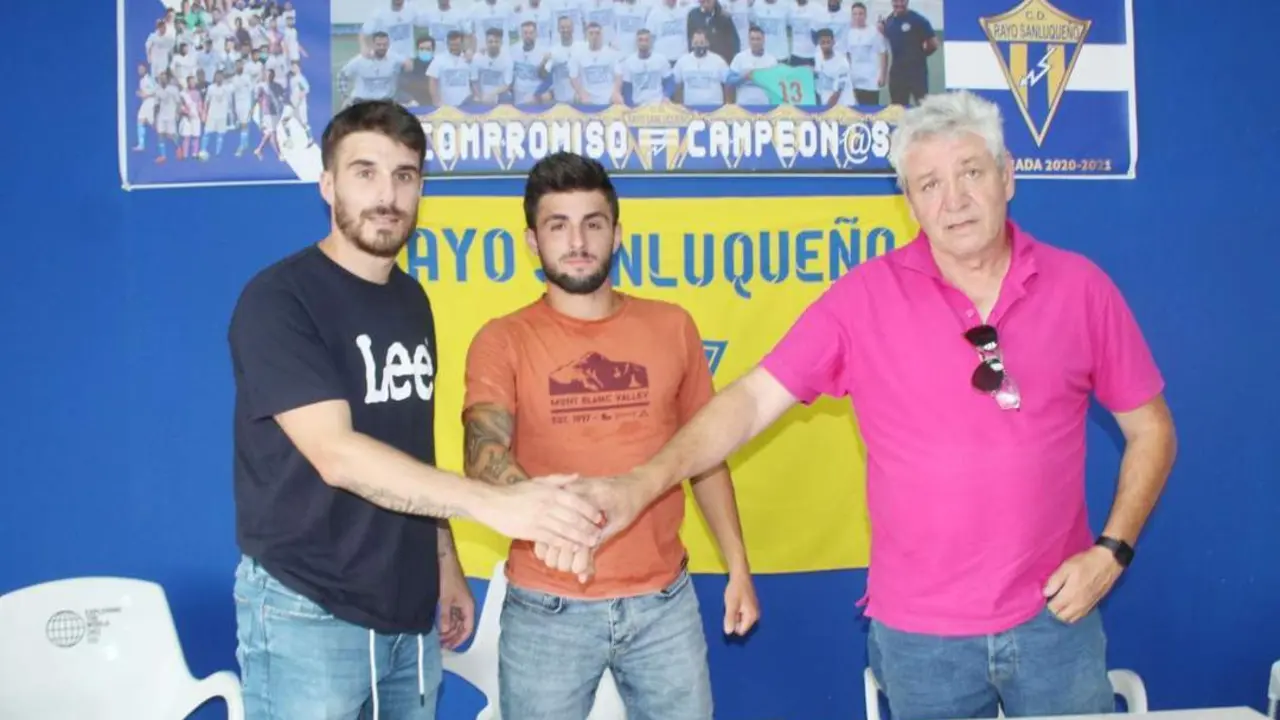 Antonio D&iacute;az, Ra&uacute;l Tejero y Vita en el acto de presentaci&oacute;n - Ra&uacute;l J. Bustillos